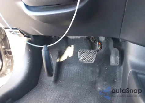 2015 Nissan Versa 1.6 Sl z USA, uszkodzony, nr VIN 3N1CN7APXFL885194